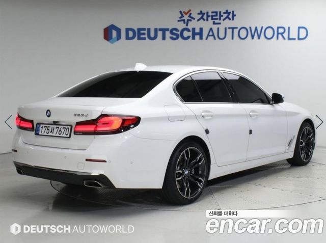 BMW 5 Series (G30) 523d Luxury 2021 — фото 2
