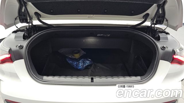 BMW 4 Series (G22) 420i M Sport Convertible 2021 — фото 20
