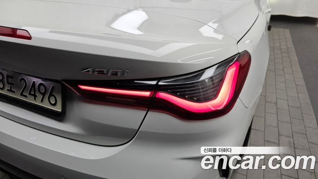 BMW 4 Series (G22) 420i M Sport Convertible 2021 — фото 23