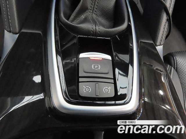 Renault Korea QM6 Diesel 2WD RE Signature 2017 — фото 19