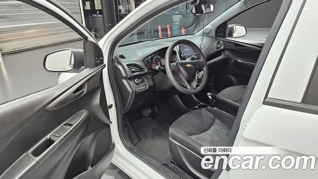 Chevrolet Next Spark Van 2018 — фото 10