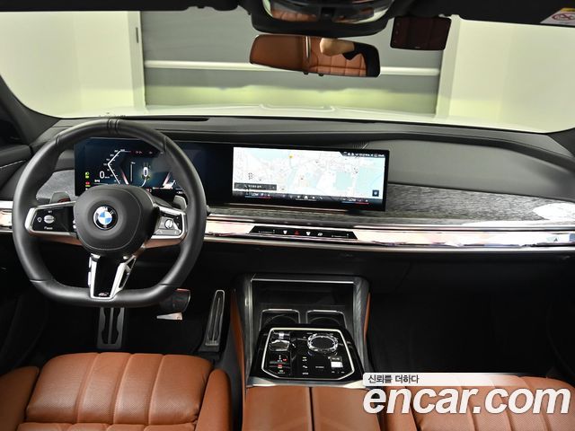 BMW 7 Series (G70) 740i xDrive M Sport 2024 — фото 6
