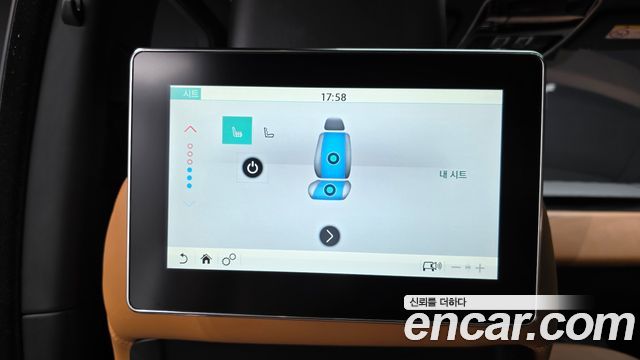 Land Rover Range Rover (IV) 4.4 SDV8 AB DIESEL 2019 — фото 19