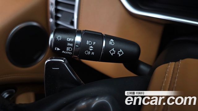Land Rover Range Rover (IV) 4.4 SDV8 AB DIESEL 2019 — фото 33
