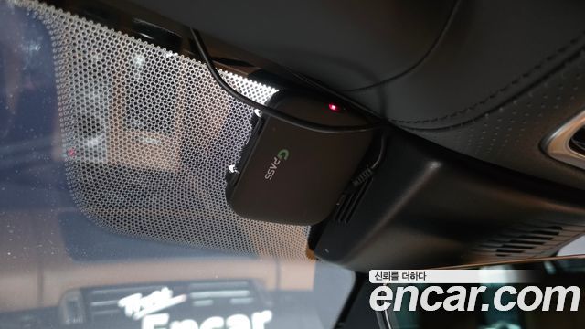 Land Rover Range Rover (IV) 4.4 SDV8 AB DIESEL 2019 — фото 37