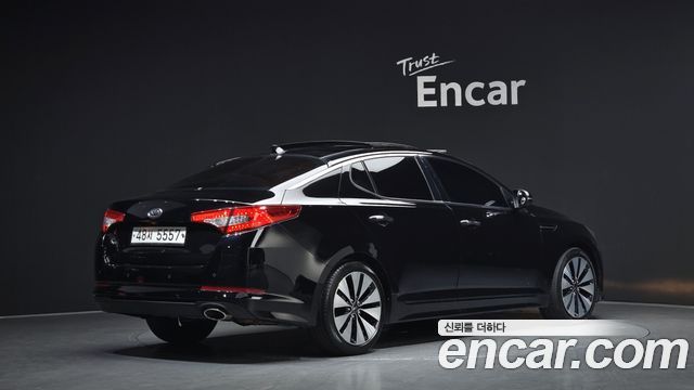 Kia K5 2.0 Prestige Standard 2011 — фото 2