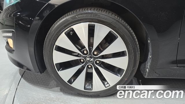 Kia K5 2.0 Prestige Standard 2011 — фото 5