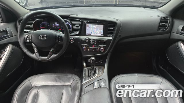 Kia K5 2.0 Prestige Standard 2011 — фото 7