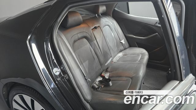 Kia K5 2.0 Prestige Standard 2011 — фото 12