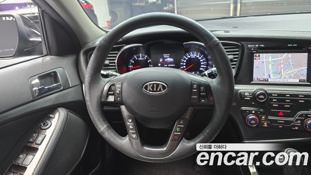 Kia K5 2.0 Prestige Standard 2011 — фото 13