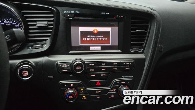 Kia K5 2.0 Prestige Standard 2011 — фото 15