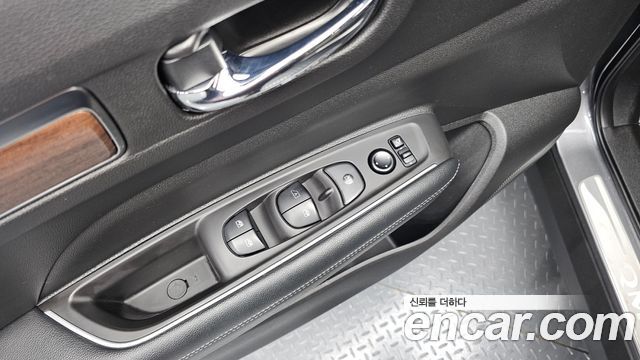 Renault Korea QM6 2.0 LPe RE Signature 2WD 2020 — фото 13