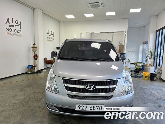 Hyundai Grand Starex 5-Seater VAN CVX Premium 2014 — фото 3
