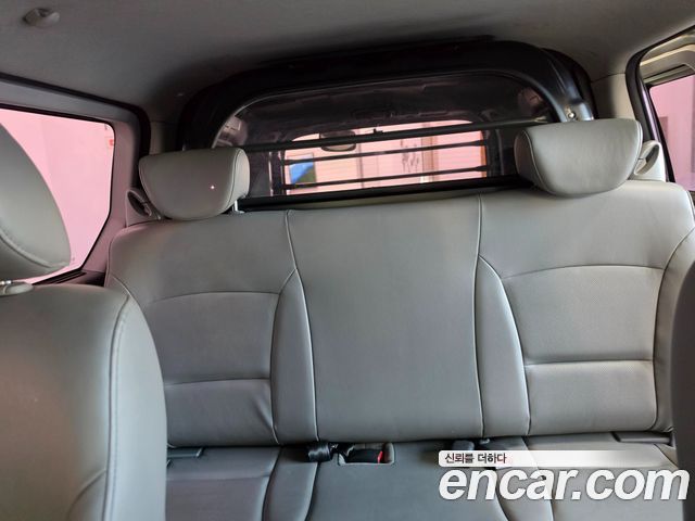 Hyundai Grand Starex 5-Seater VAN CVX Premium 2014 — фото 10