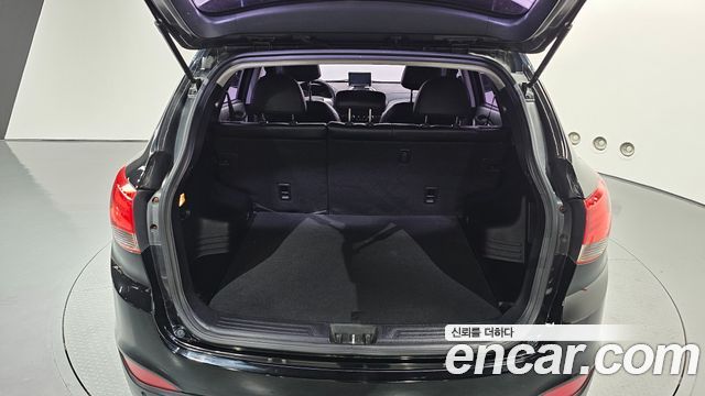 Hyundai Tucson ix Diesel 2WD X20 Luxury 2011 — фото 20