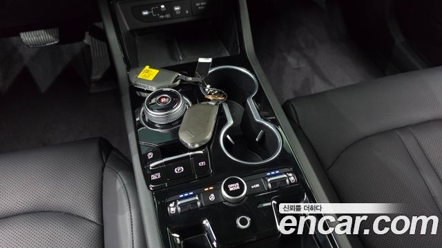 Kia K5 (III) 2.0 Noblesse 2024 — фото 9