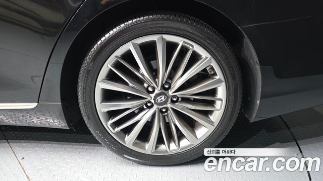 Hyundai Grandeur (IG) 3.0 Exclusive Special 2018 — фото 5