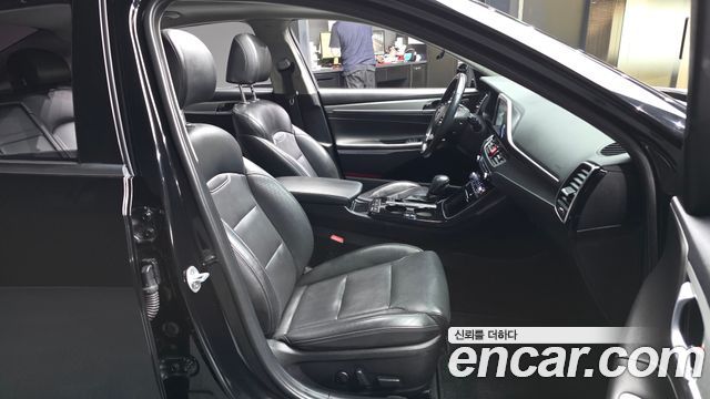 Hyundai Grandeur (IG) 3.0 Exclusive Special 2018 — фото 11