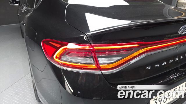 Hyundai Grandeur (IG) 3.0 Exclusive Special 2018 — фото 23