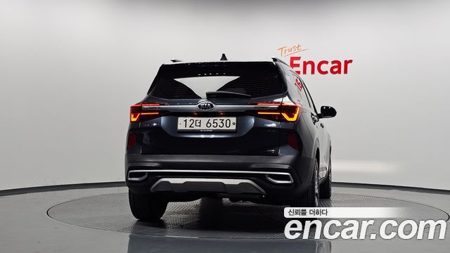 Kia Seltos Diesel 1.6 4WD Noblesse 2020 — фото 4