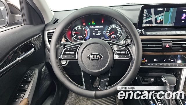Kia Seltos Diesel 1.6 4WD Noblesse 2020 — фото 15