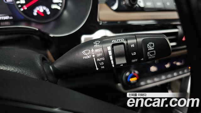 Kia Seltos Diesel 1.6 4WD Noblesse 2020 — фото 18