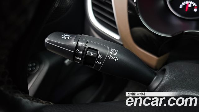 Kia Seltos Diesel 1.6 4WD Noblesse 2020 — фото 19