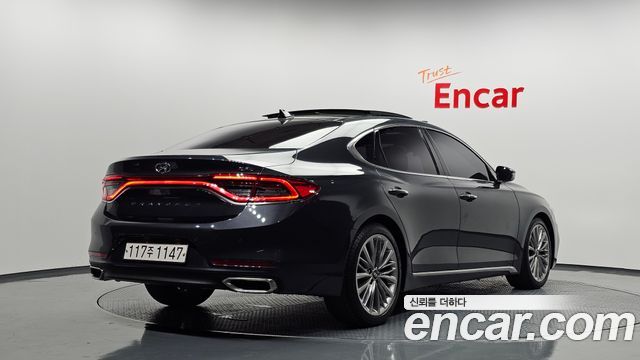 Hyundai Grandeur (IG) 2.2 Diesel Premium Special 2017 — фото 2