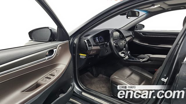 Hyundai Grandeur (IG) 2.2 Diesel Premium Special 2017 — фото 10