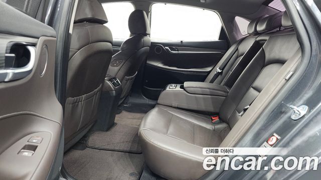 Hyundai Grandeur (IG) 2.2 Diesel Premium Special 2017 — фото 12