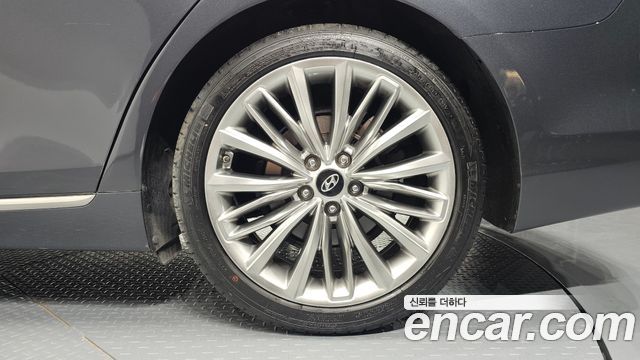 Hyundai Grandeur (IG) 2.2 Diesel Premium Special 2017 — фото 21