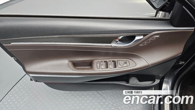 Hyundai Grandeur (IG) 2.2 Diesel Premium Special 2017 — фото 24