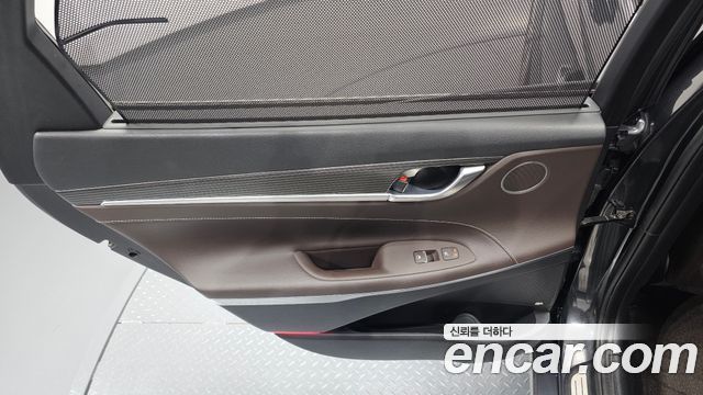 Hyundai Grandeur (IG) 2.2 Diesel Premium Special 2017 — фото 25