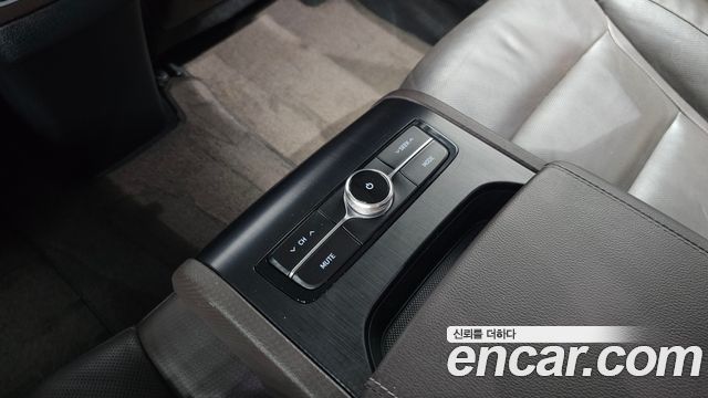 Hyundai Grandeur (IG) 2.2 Diesel Premium Special 2017 — фото 30