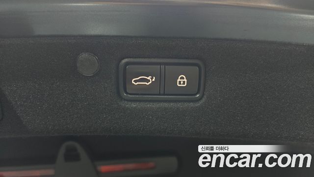 Hyundai Grandeur (IG) 2.2 Diesel Premium Special 2017 — фото 33