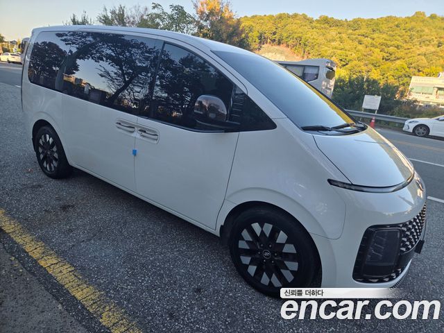 Hyundai Staria Lounge 9-Seater Prestige 2022 — фото 3