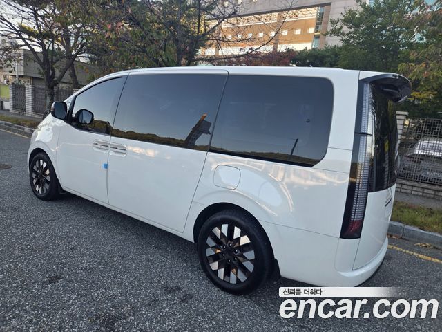 Hyundai Staria Lounge 9-Seater Prestige 2022 — фото 6