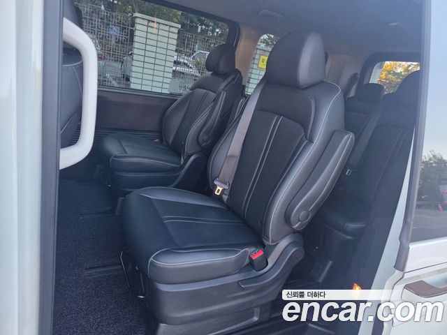 Hyundai Staria Lounge 9-Seater Prestige 2022 — фото 17