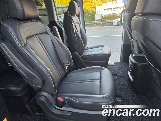 Hyundai Staria Lounge 9-Seater Prestige 2022 — фото 19