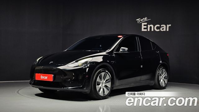 Tesla Model Y RWD
