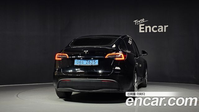 Tesla Model Y RWD 2023 — фото 4