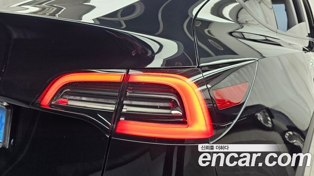 Tesla Model Y RWD 2023 — фото 29