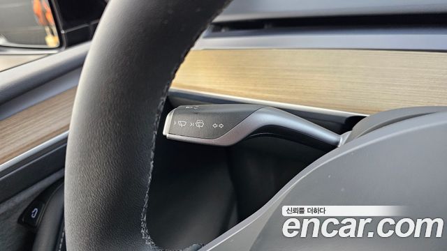 Tesla Model Y RWD 2023 — фото 35