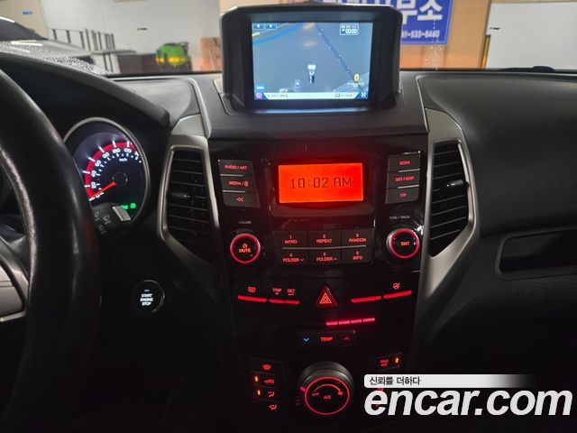 KG Mobility (SsangYong) Tivoli VX 2WD 2016 — фото 10