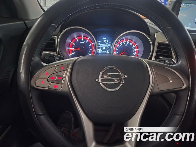 KG Mobility (SsangYong) Tivoli VX 2WD 2016 — фото 11