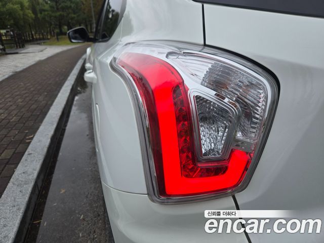 KG Mobility (SsangYong) Tivoli VX 2WD 2016 — фото 12