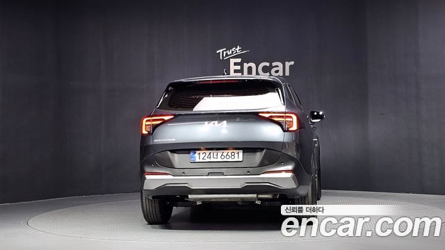 Kia Sportage (V) Gasoline 1.6 Turbo 2WD Prestige 2025 — фото 4