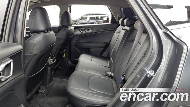 Kia Sportage (V) Gasoline 1.6 Turbo 2WD Prestige 2025 — фото 26
