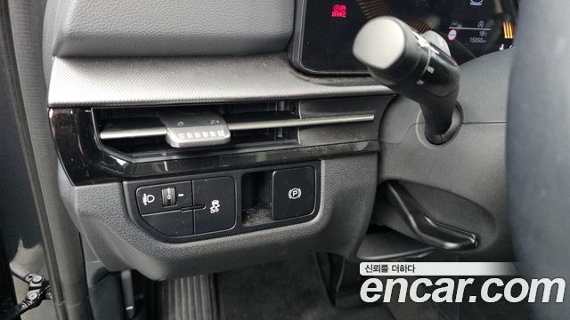 Kia Sportage (V) Gasoline 1.6 Turbo 2WD Prestige 2025 — фото 29