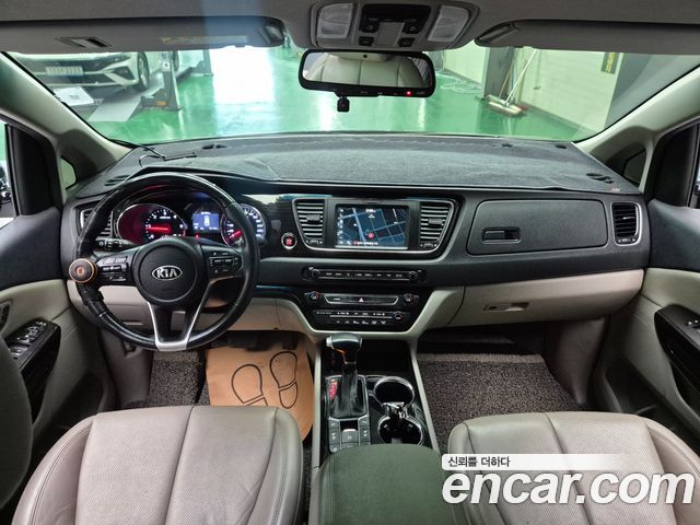 Kia Carnival 9-Seater Noblesse 2019 — фото 7